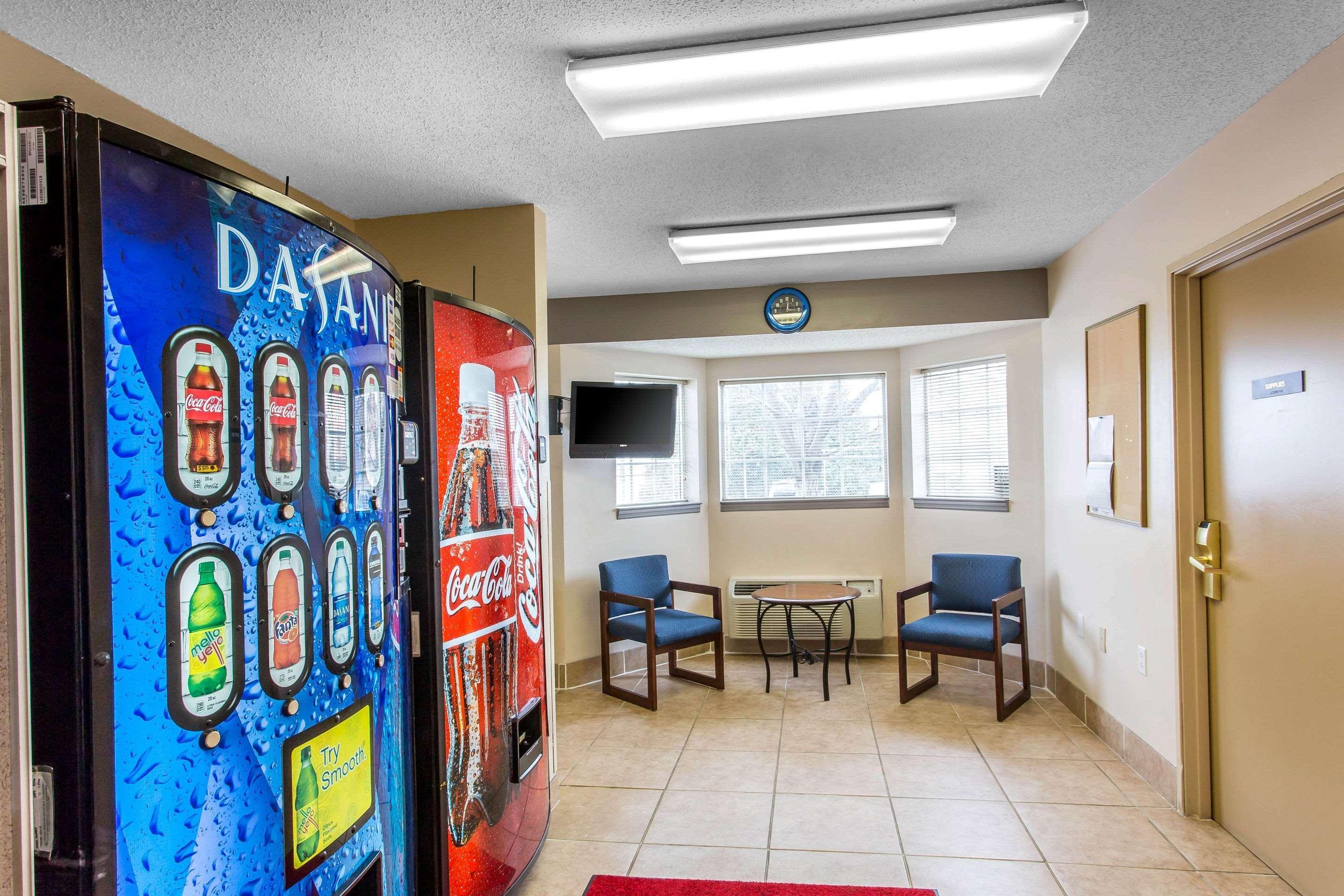 Suburban Extended Stay Hotel Hermitage Нэшвилл Экстерьер фото